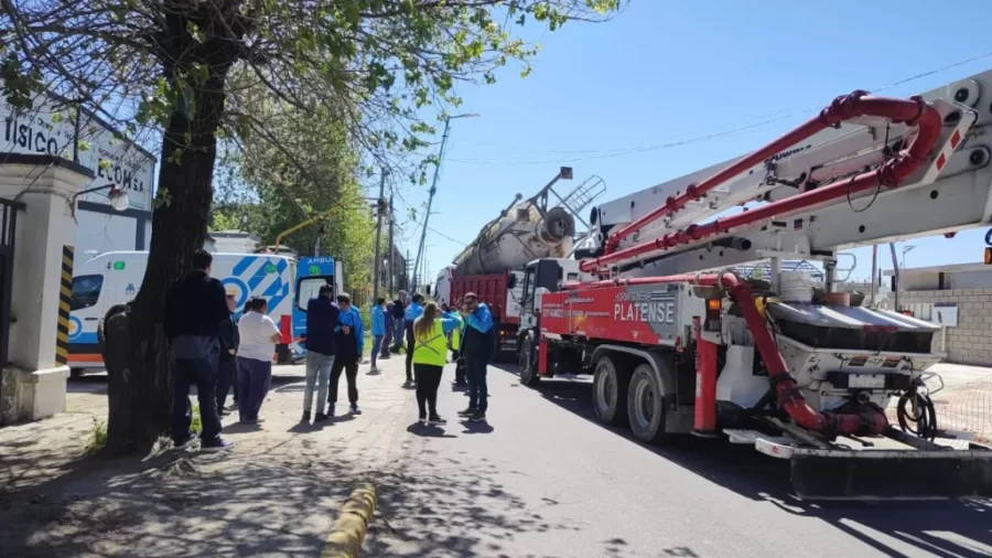 Un operario de Berisso sufrió una caída desde un camión en movimiento y está gravemente herido