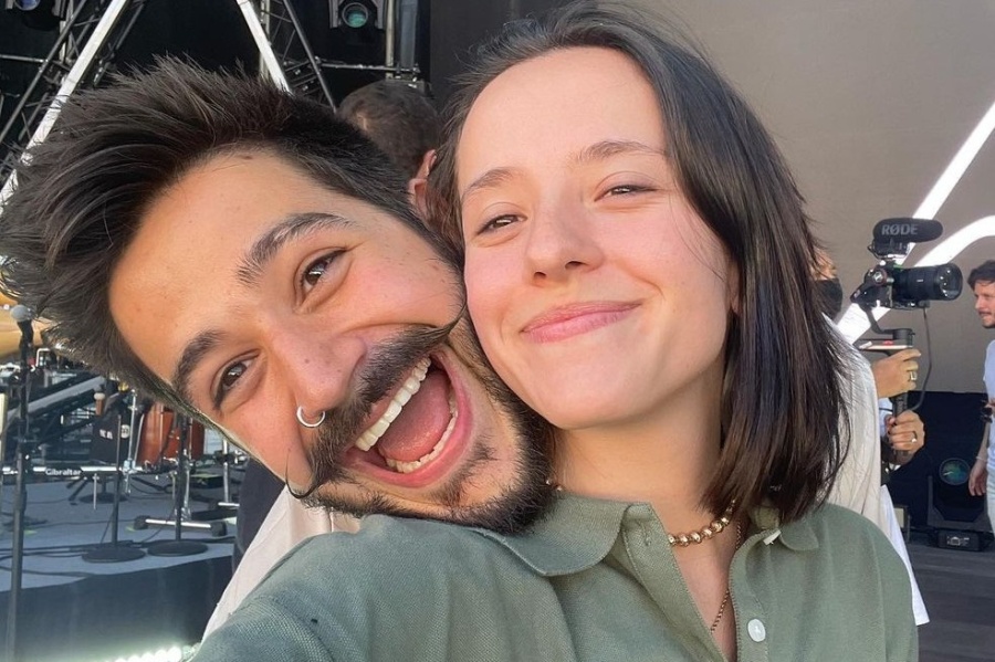 La tierna foto de Camilo y Evaluna de vacaciones con su hijo en camino: ”Océano Índigo”