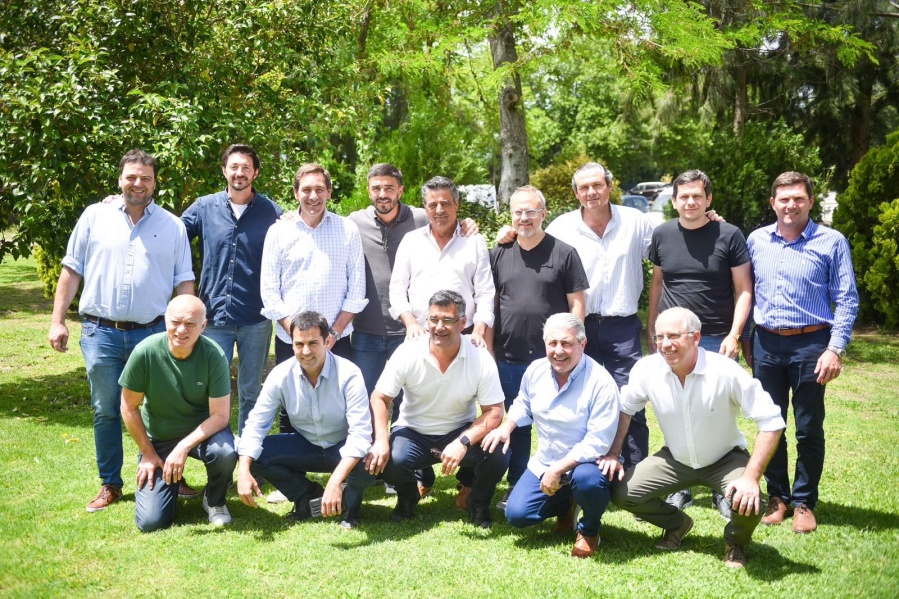 Garro mantuvo un encuentro con intendentes PRO bonaerenses: ”Coincidimos en la importancia de cumplir con el deber cívico”