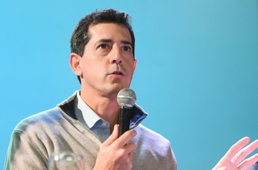 Wado de Pedro celebró los tres años del programa Municipios de Pie y aseguró que ”un país verdaderamente federal es posible”