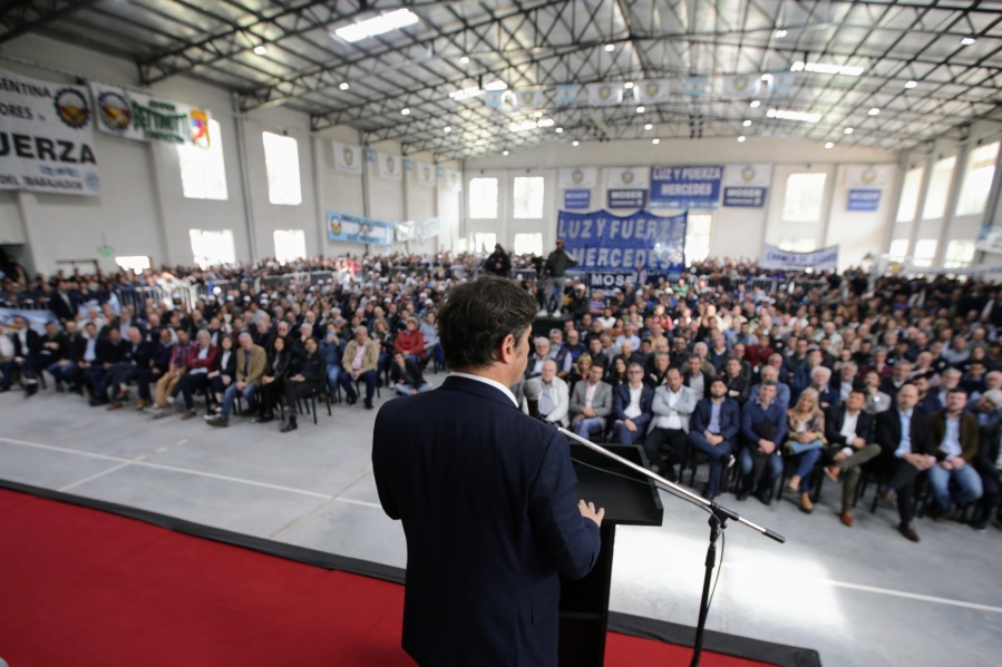 Kicillof anunció la entrega de subsidios por 4.800 millones de pesos para cooperativas eléctricas: ”Esto es justicia social”