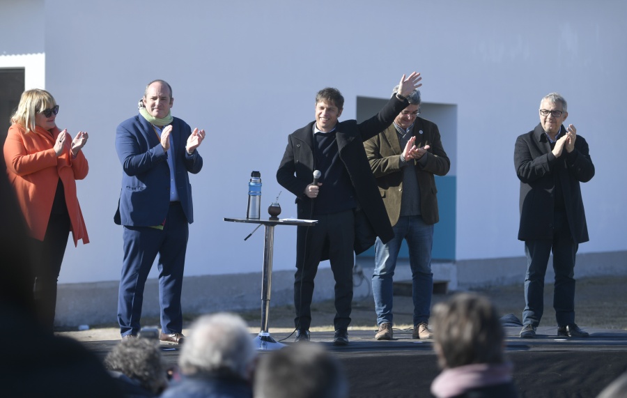 Continua el programa ”Escuelas a la obras”: ”Vamos a hacer toda la inversión que haga falta”