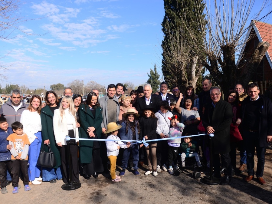 Alak inauguró la nueva delegación de El Peligro y anunció la construcción de una Plaza para la zona
