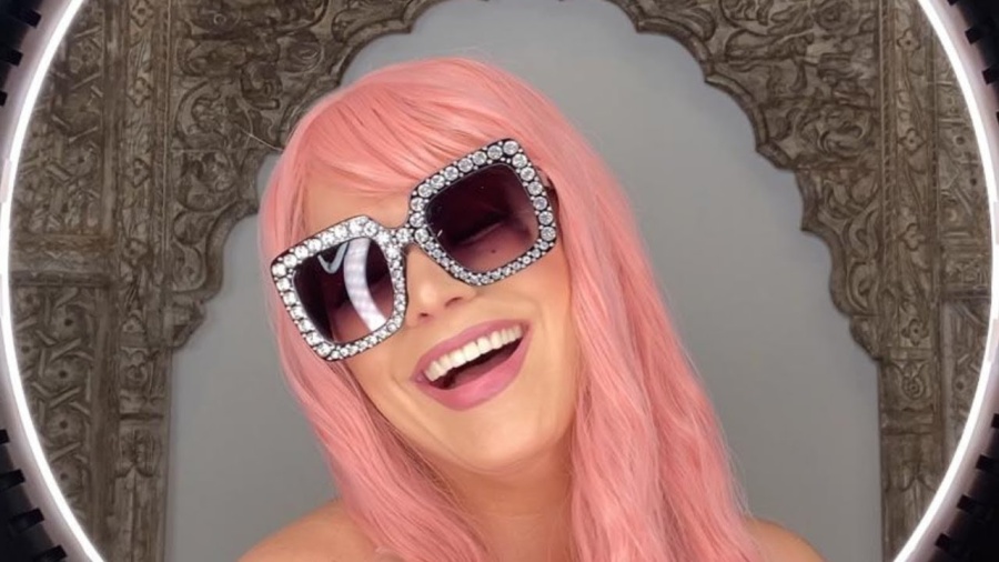 La artista Olga Tañón presenta ”On Fire”