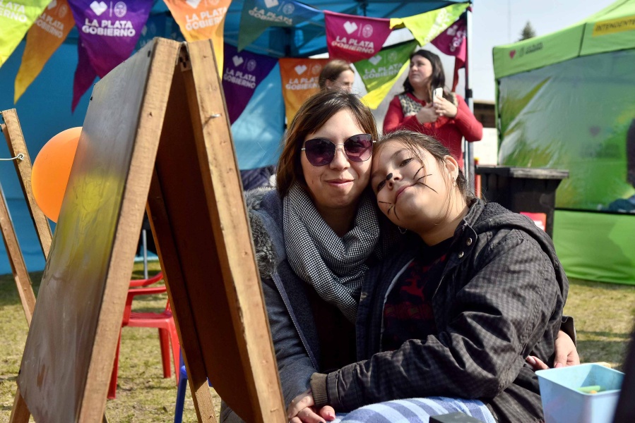 La localidad platense de Hernández recibió al programa municipal ”Barrio x Barrio”