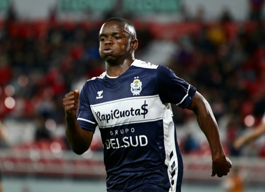 Carbonero se sumó a la pretemporada de Gimnasia en Mar del Plata