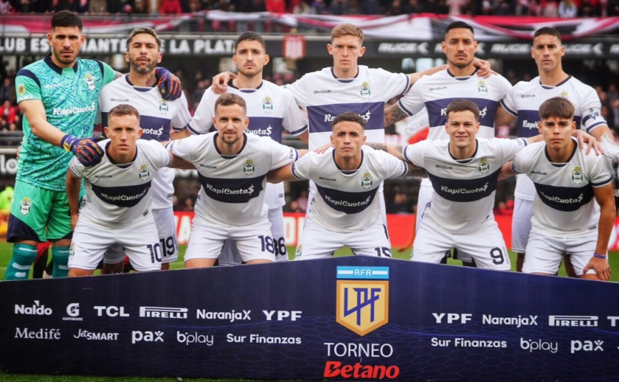 Otra baja y más complicaciones para Méndez: ¿Por cuánto tiempo perderá a un titular, quién sigue en duda y qué equipo piensa?