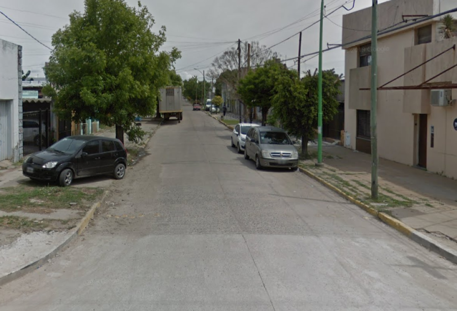 Un camionero fue asaltado a mano armada por dos motochorros en Ensenada