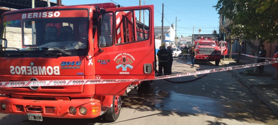 Se incendió la Delegación Municipal Zona 1 de Berisso
