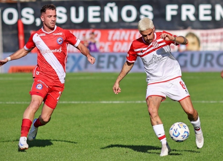 Neves dio la cara: “No nos salió nada y ahora hay que levantar cabeza porque en Estudiantes tenemos que pelear”