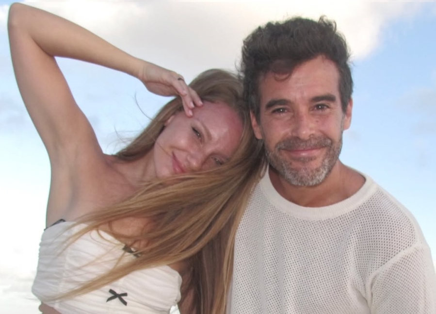 ¿Se viene el casamiento? Un impensado detalle en las fotos de Nicolás Cabré y su novia dio que hablar