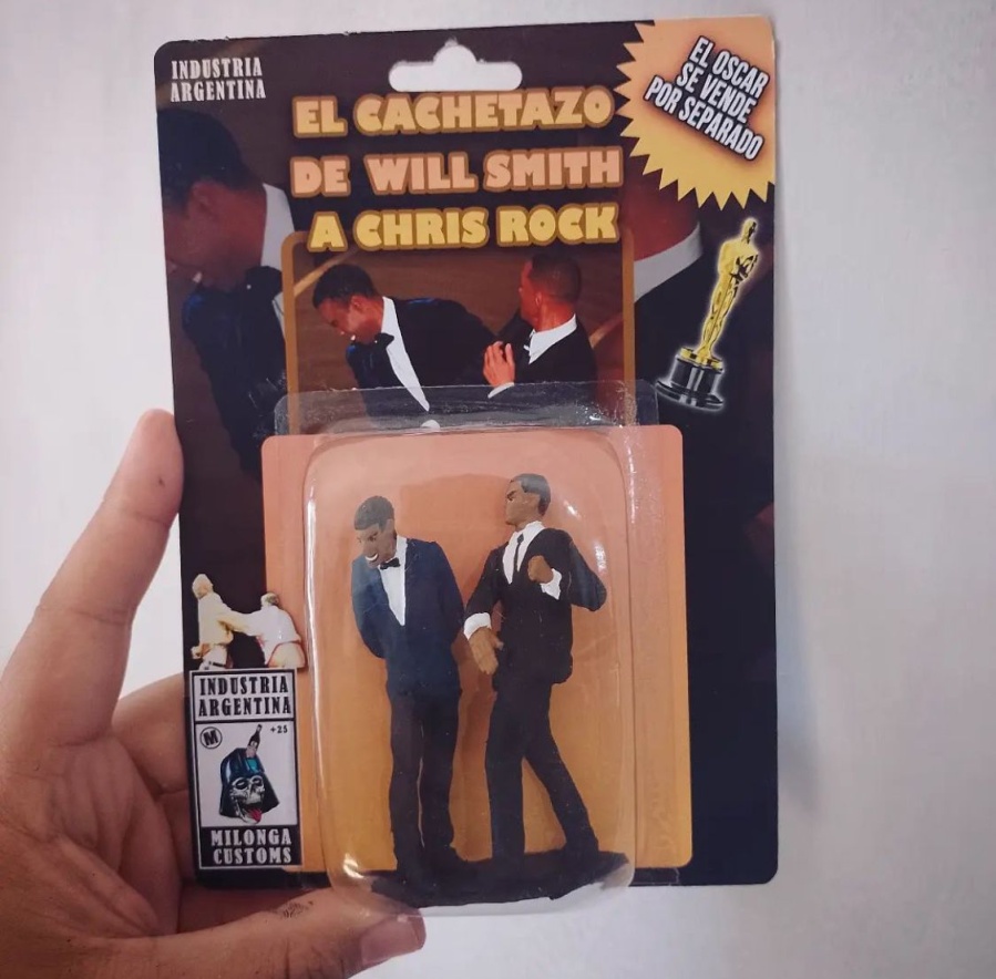 El argentino no pierde el tiempo: ya se puede conseguir el juguete de la cachetada de Will Smith a Chris Rock
