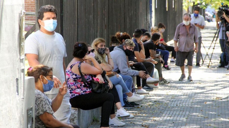 En provincia de Buenos Aires solo hisoparán a mayores de 60, con enfermedad de riesgo o embarazadas