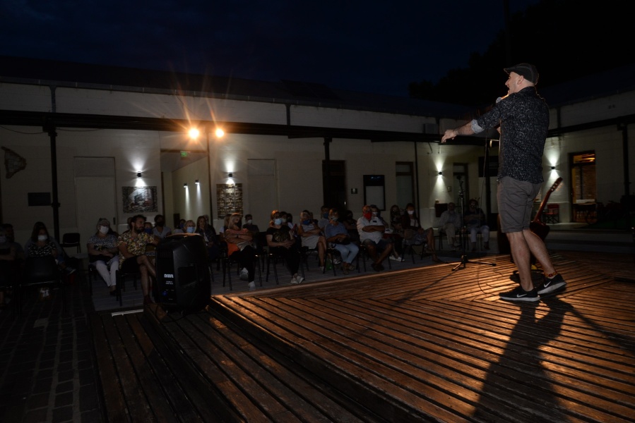 ”Cuentos bajo la luz de la luna” vuelve al Centro Cultural de Plaza Malvinas con relatos caribeños