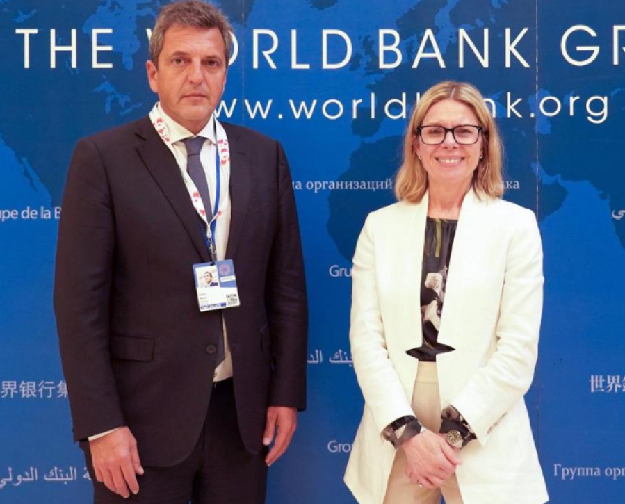 Argentina recibirá un crédito por 950 millones de dólares