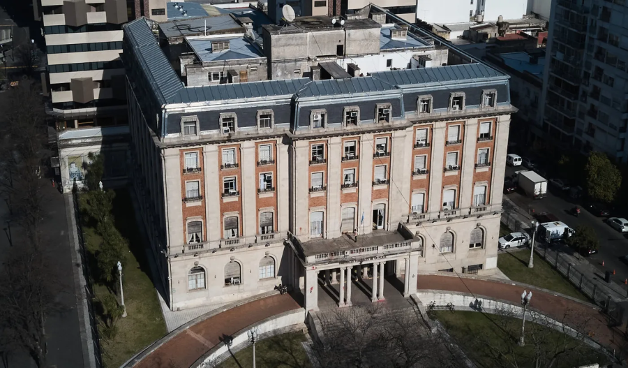 La Justicia suspendió el artículo del DNU que deroga la Ley de Tierras