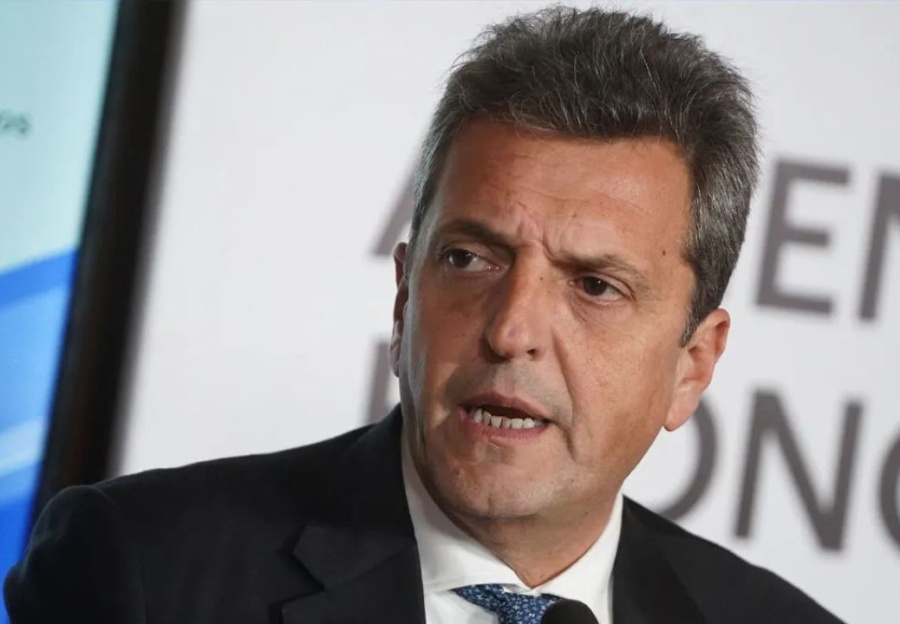 Massa cruzó a Milei por incentivar una corrida cambiaria: ”Estamos frente a una manga de irresponsables”