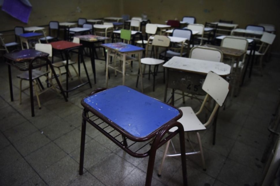 ”¿Te querés ganar la nota?”: condenaron a un maestro por los mensajes que le mandaba a una alumna de 16 años