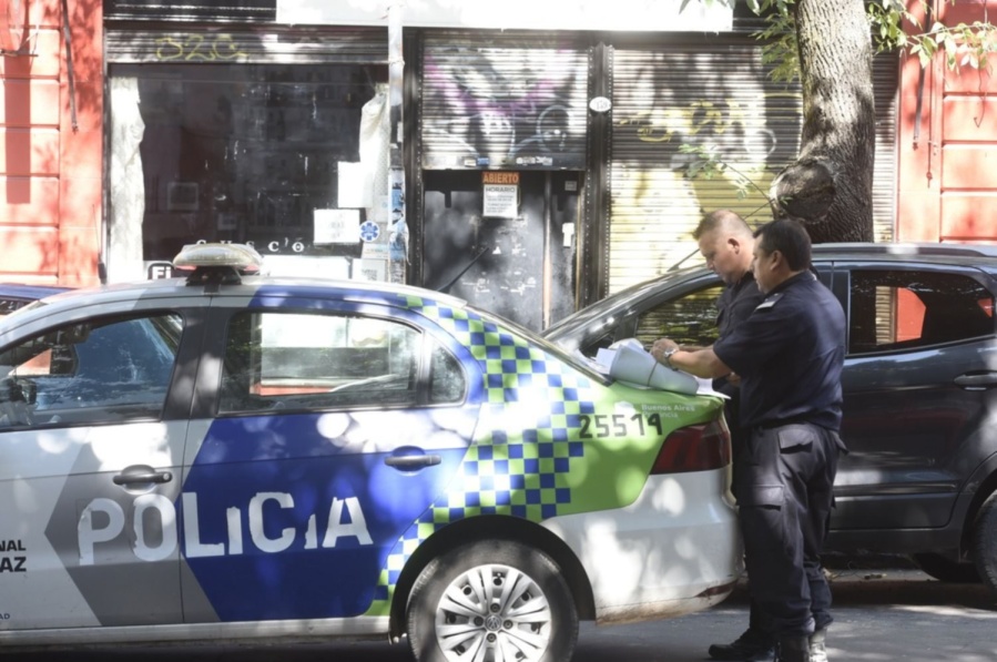 Falso enfermero llamó a una abuela de La Plata para ”vacunarla” contra la gripe y lo esperó con la policía