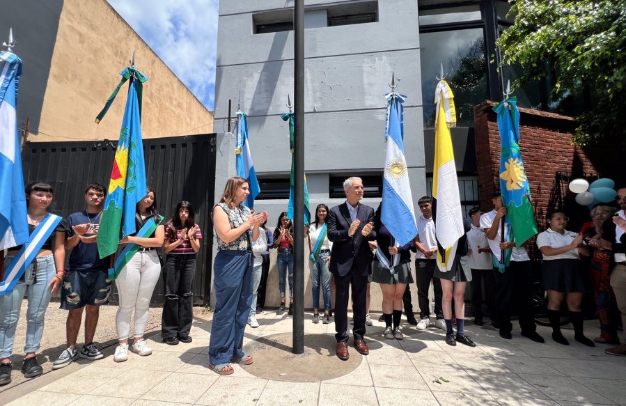 Alak encabezó la celebración del aniversario 32 de San Carlos junto a los vecinos: ”Hemos sido los padres de la delegación”