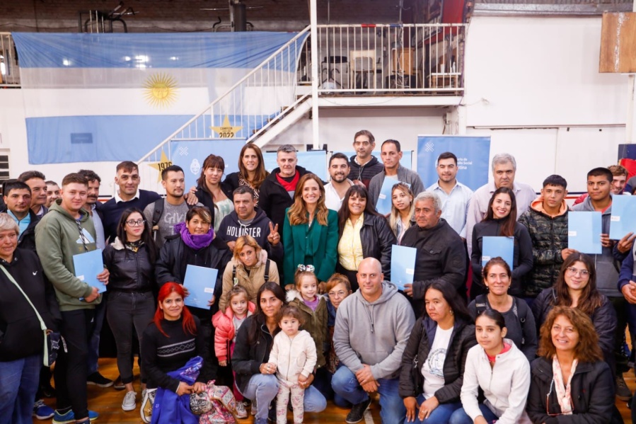 Tolosa Paz: ”Es un orgullo ser parte del Gobierno que está transformando la vida de las y los vecinos de mi querida La Plata”