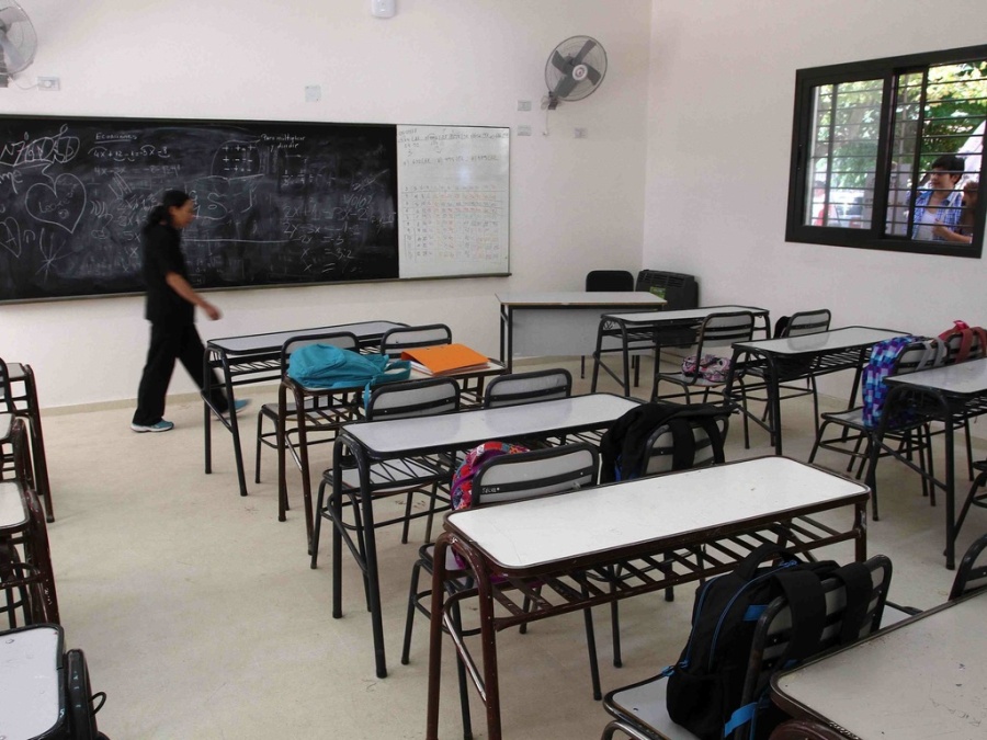 Lanzan la convocatoria a docentes jubilados para las clases a contraturno en provincia de Buenos Aires