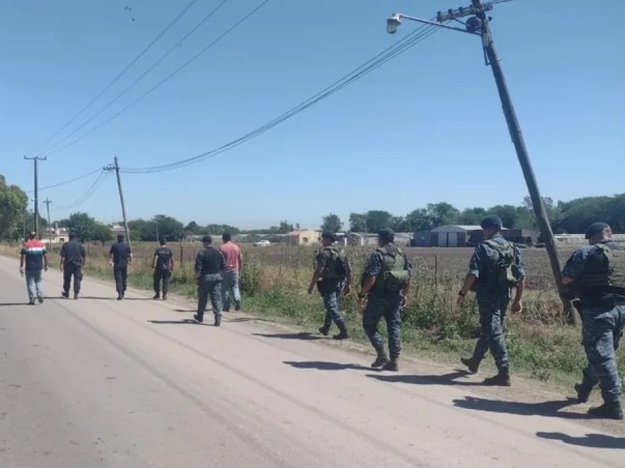 Intensa búsqueda por el nene desaparecido en La Plata: rastrillan la zona de 44 y 155 donde fue visto por última vez