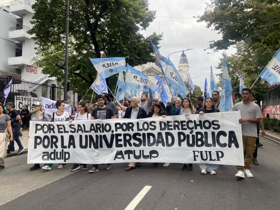 Anunciaron un paro de docentes de la UNLP contra ”el ajuste del Gobierno de Milei”