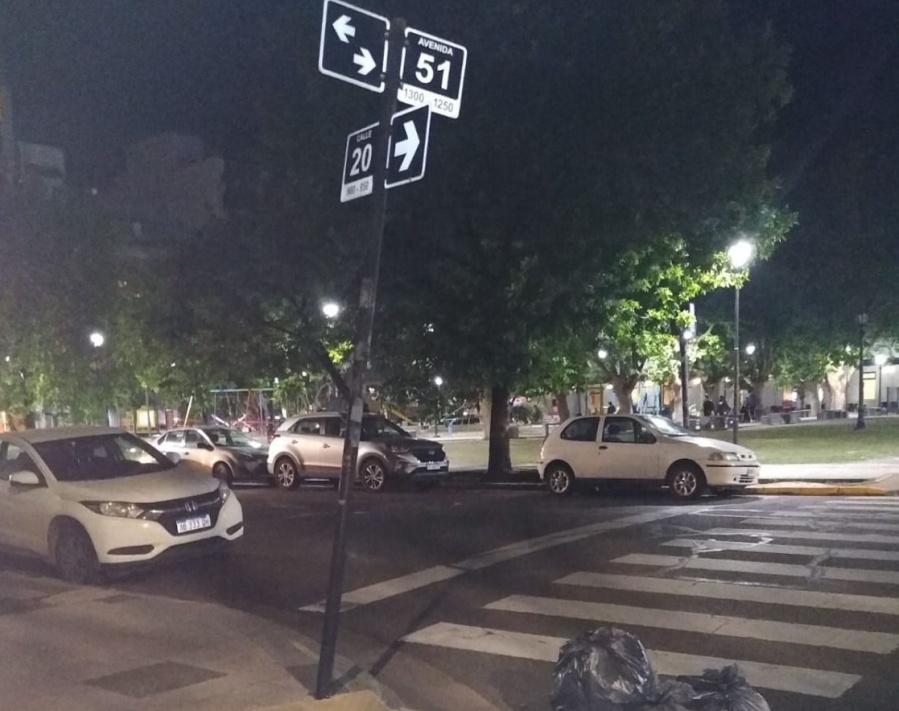 Un desborde cloacal preocupa a los vecinos de 20 y 51