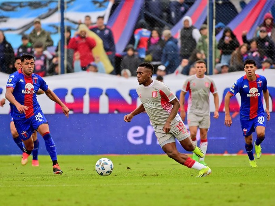 El Pincha estrenó el título con una victoria ante Tigre