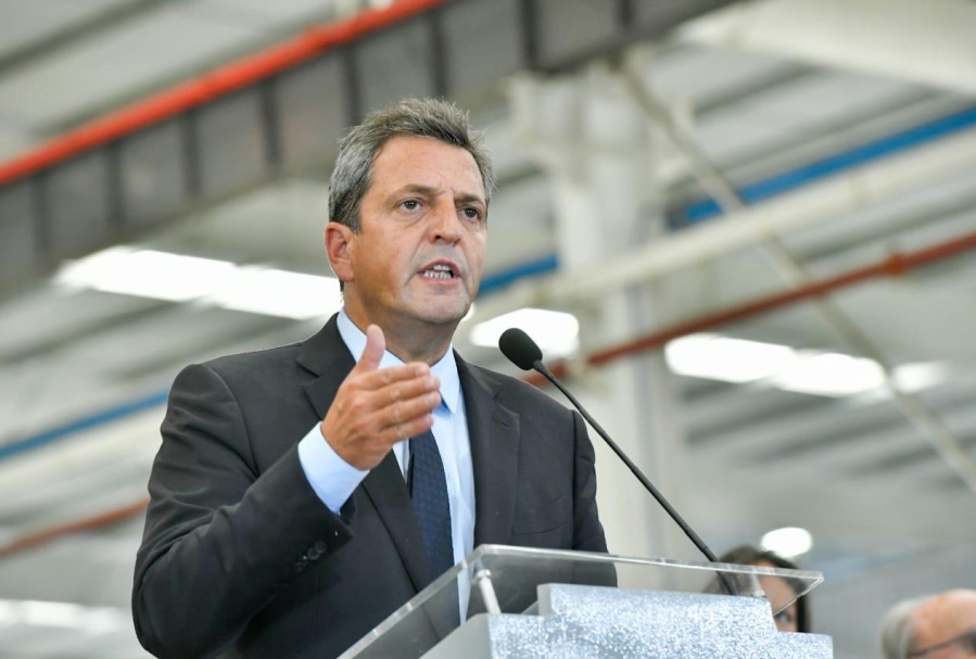 Por el crimen de Morena en Lanús, Sergio Massa suspendió su cierre de campaña en el Teatro Argentino de La Plata