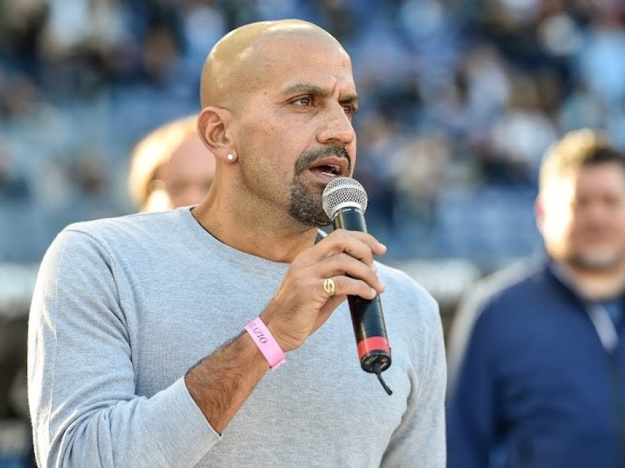 Verón se puso al frente de las negociaciones y buscar cerrar otro futbolista de jerarquía