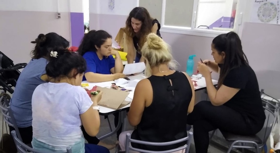 La Municipalidad realiza talleres para buscar la inserción laboral de mujeres