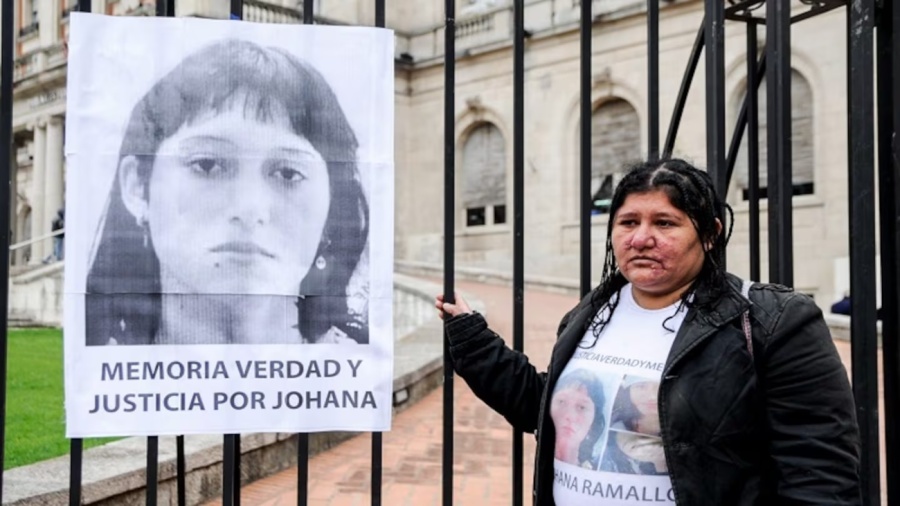 ”La siguen desapareciendo”: La mamá de Johana Ramallo denunció que vandalizaron la tumba de su hija en el cementerio La Plata