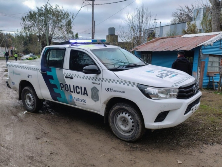 Un hombre borracho se violentó con sus padres y amenazó de muerte a su hermano en Berisso