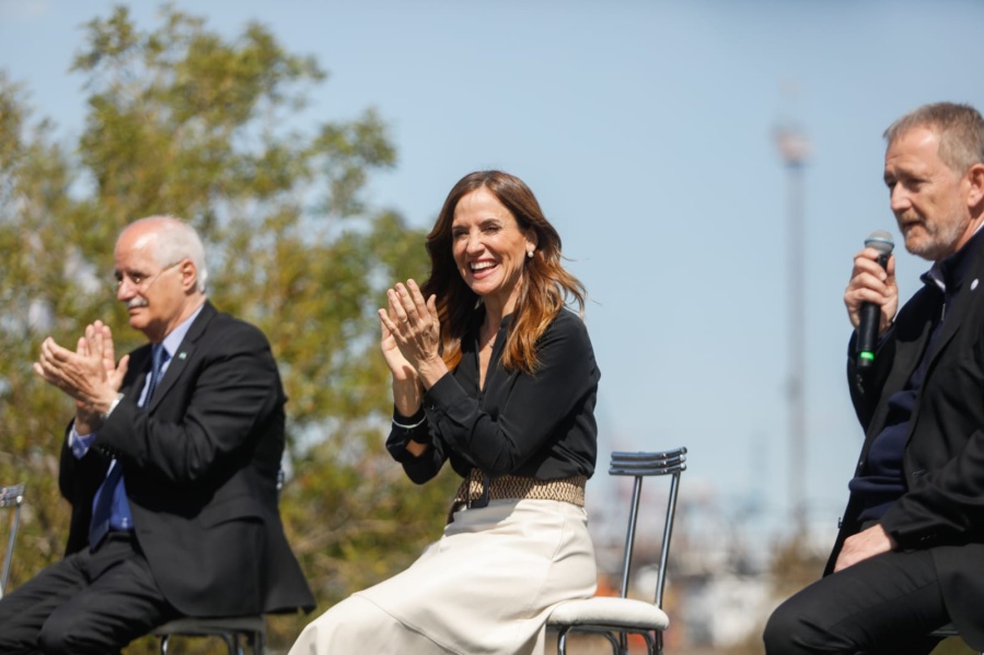 Tolosa Paz: ”Acá hay una Argentina solidaria, empática, que cuida y abraza a los más necesitados”