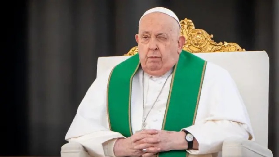 El Papa presentó una crisis de broncoespasmo que complicó su cuadro respiratorio