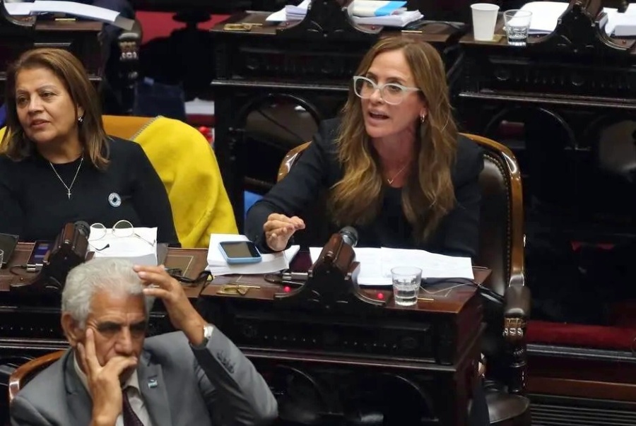 La férrea postura de Tolosa Paz al acuerdo con el FMI: ”Va derechito a la timba financiera para saciar el vicio de Caputo”