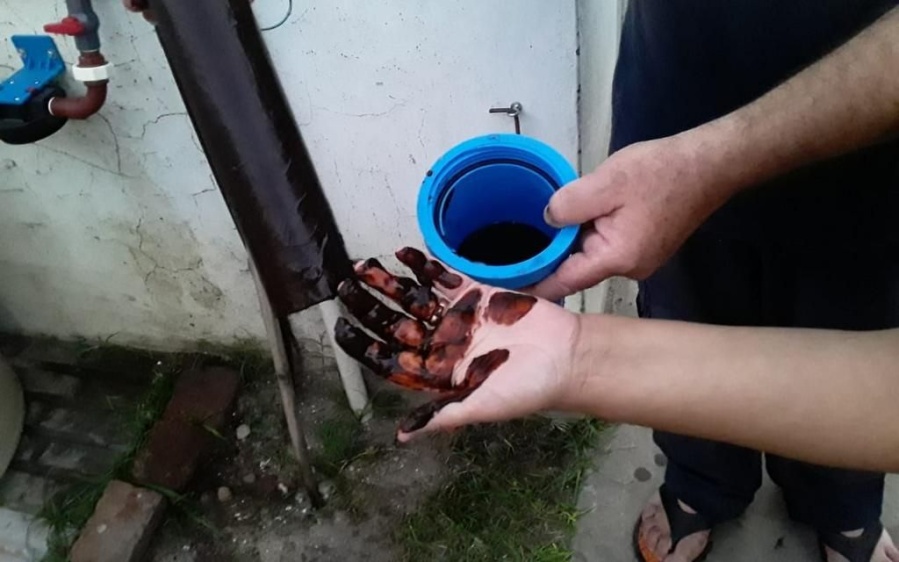 Vecinos de Ringuelet denuncian que el agua sale turbia