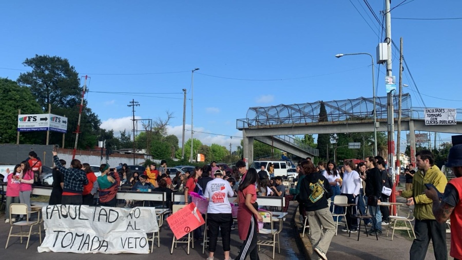 El Gobierno habilitó a la SIGEN a auditar las universidades en medio de las protestas por el financiamiento