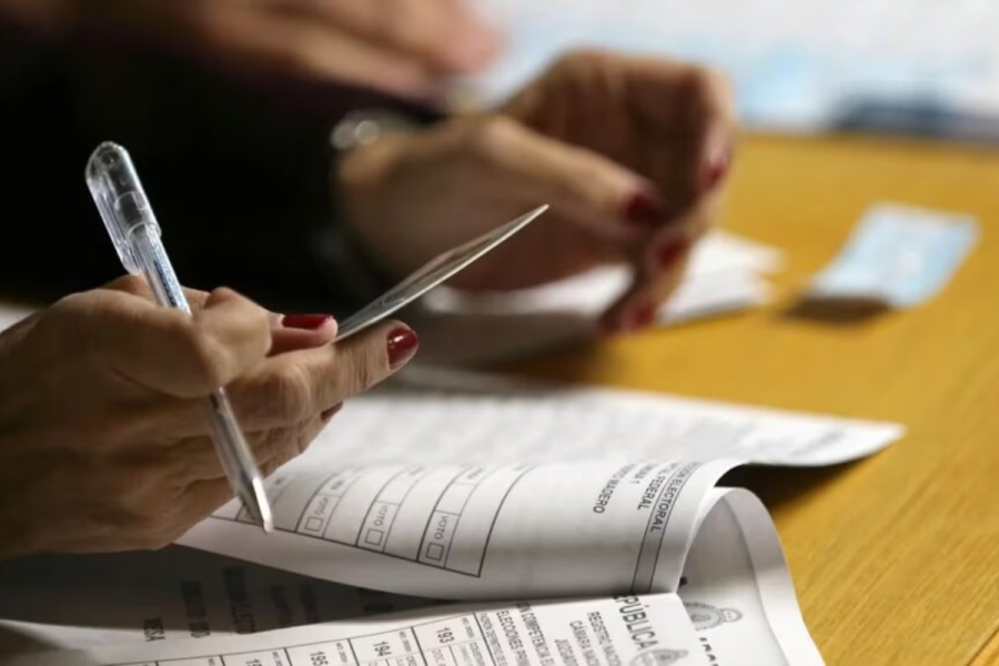 La Junta Electoral bonaerense también advirtió a La Libertad Avanza por la poca cantidad de boletas entregadas