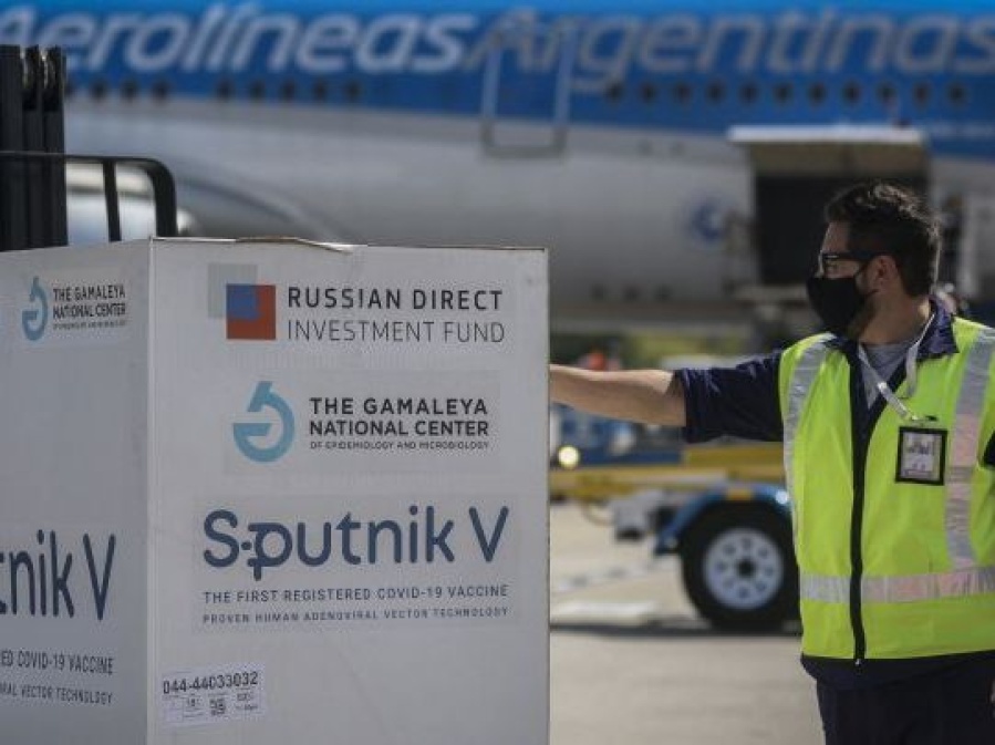 Este sábado saldrá el decimocuarto vuelo a Rusia en búsqueda de más de 400 mil dosis de Sputnik V