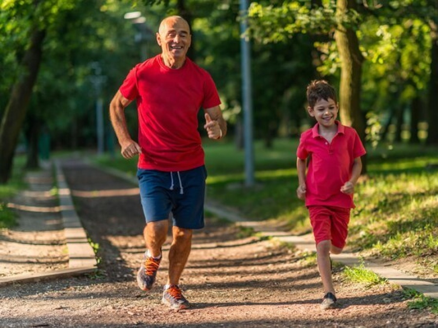 Un estudio de Harvard reveló la cantidad de actividad física que necesita para alargar la vida