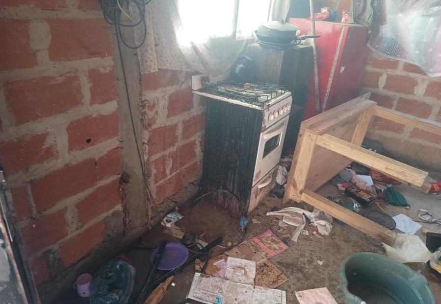 Rescataron a un hombre de 32 años en medio de un terrible incendio en La Plata