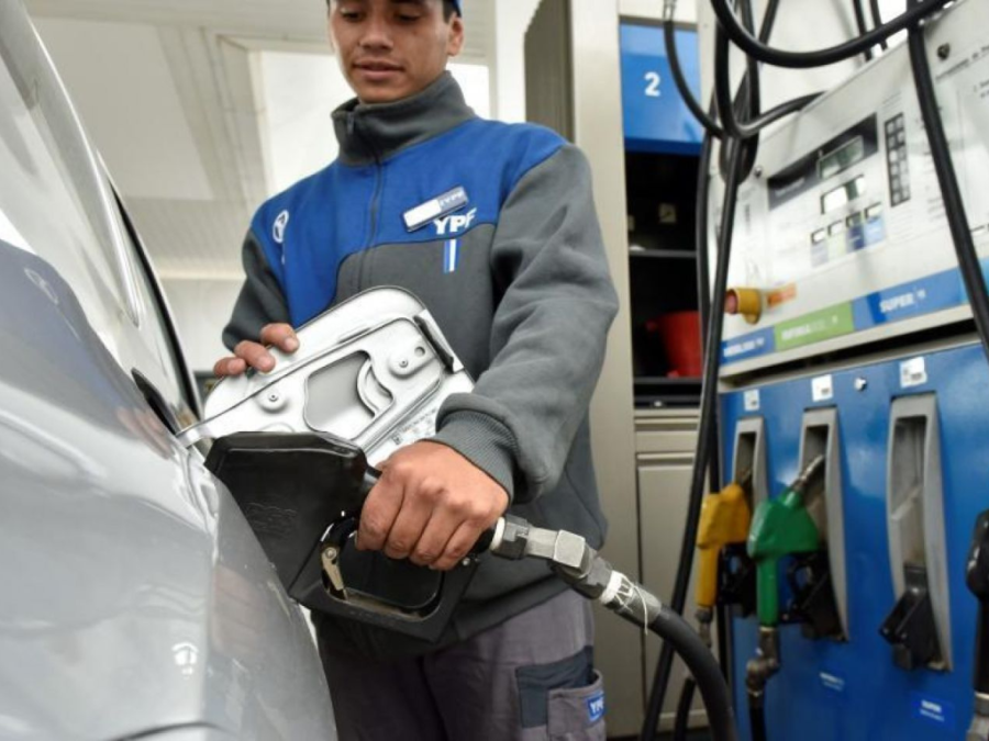 YPF aumentó hasta un 30% el precio de los combustibles en todo el país