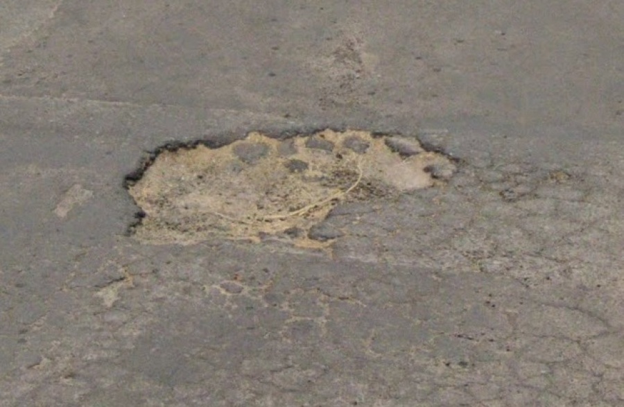 En la zona de 521 y 138 reclamaron por la presencia de varios ”cráteres”