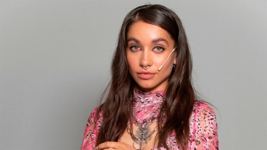 María Becerra mostró el atrevido look de su nuevo video