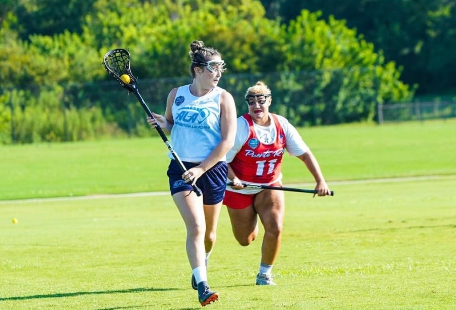 Una platense viajó al exterior para estudiar pero se enamoró del lacrosse: ”Queremos que llegue a más chicos y chicas”
