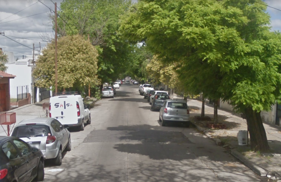 En 27 y 46, los vecinos se quejan por ”una montaña de asfalto”