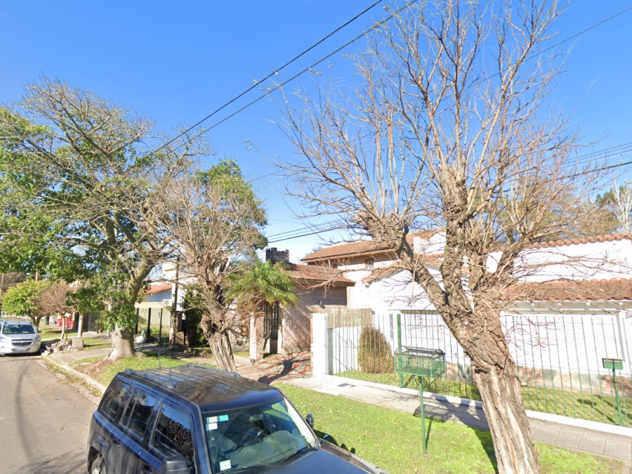 Vecinos alertan por un falso fumigador en City Bell: aseguran que recorre las casas para delinquir